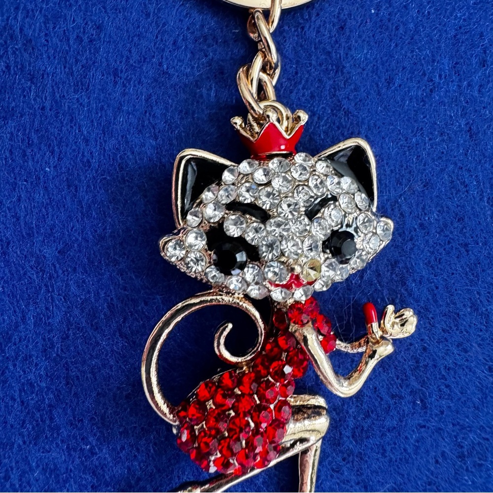 Sassy Cat Keychain or purse charm gold tone with rhinestones 5” - Picture 3 of 7